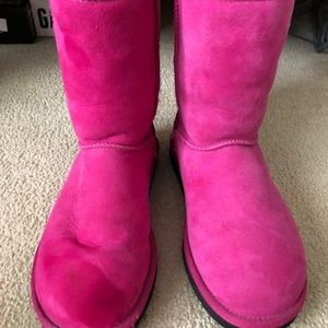 Pink uggs